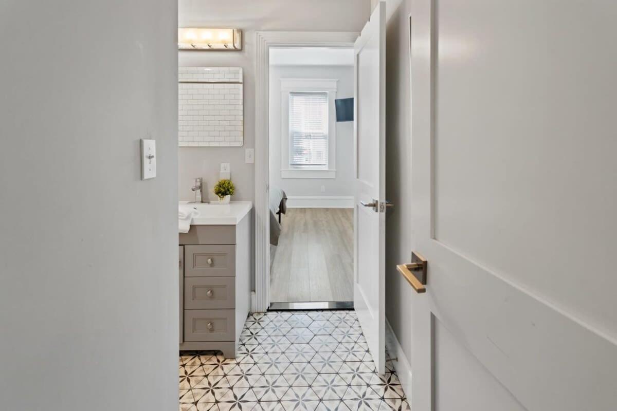 Modern 4Br 2Ba Apt Steps To The Beach Open Living Atlantic City Exteriör bild